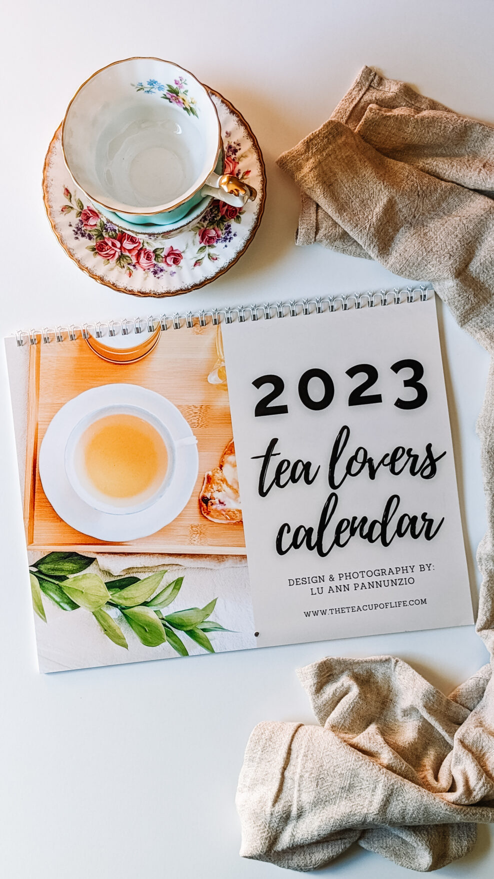 2023-tea-lovers-calendar-the-cup-of-life